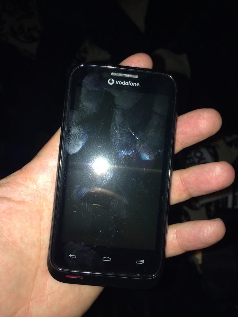 Cristophmusic's tweet photo. Found this phone in digital tonight. Anyone???? http://t.co/NjxBEKdXA0
