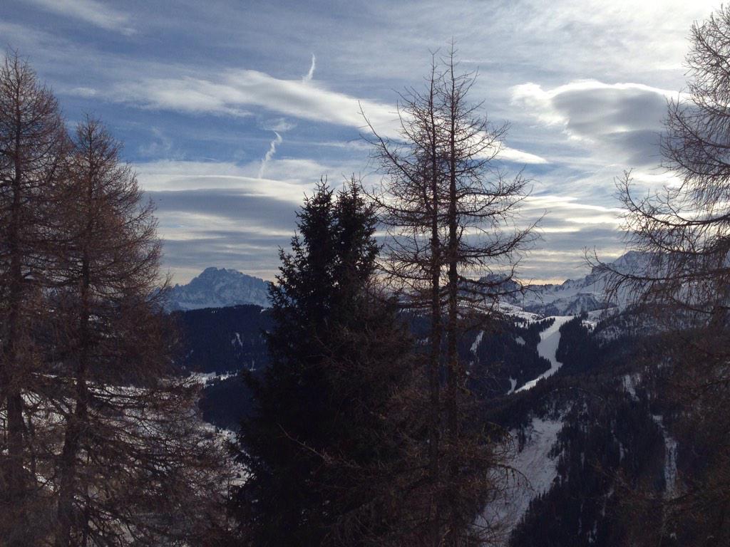 69barbra's tweet photo. Catch last moments in this wonderful places.... @altabadiaorg #colpradat #sassongher π http://t.co/IA5v7VTii0