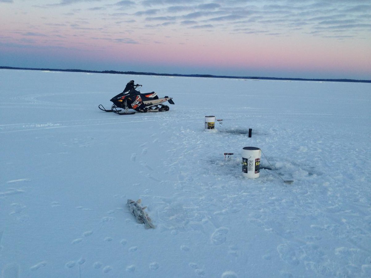 chiversjenny's tweet photo. Fishing on hard water http://t.co/01264SMutv
