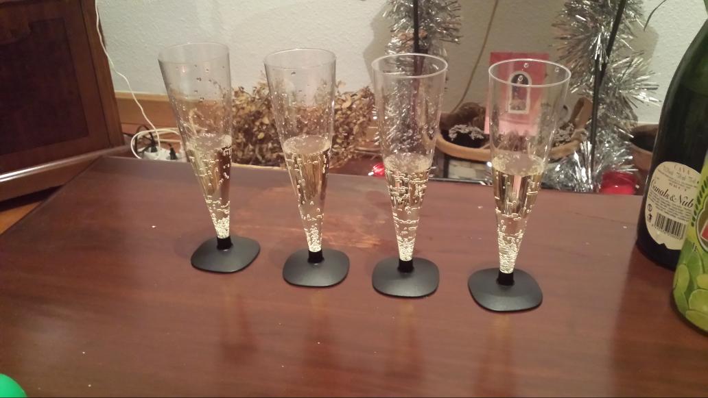 AitziberAizpun's tweet photo. Empezando bien el año @criistiin94 @AimaraRosa @lauraserra4 http://t.co/bumlbnBPcQ