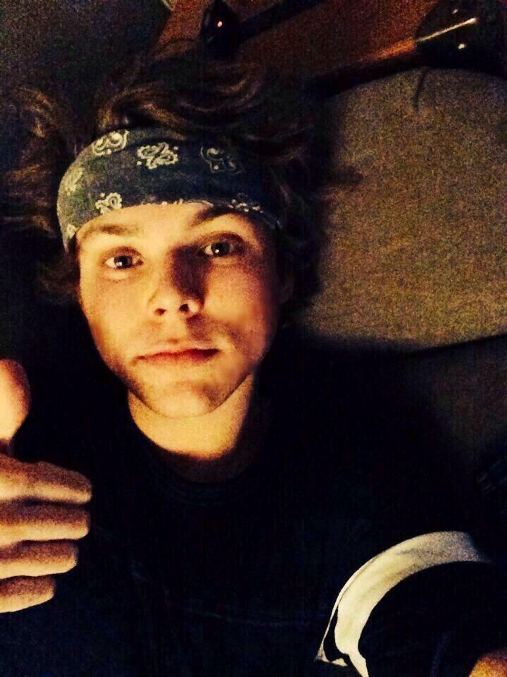 My bwothers are cooler than yours @psychcticluke <a href="/badboyashtcn/">ff</a>