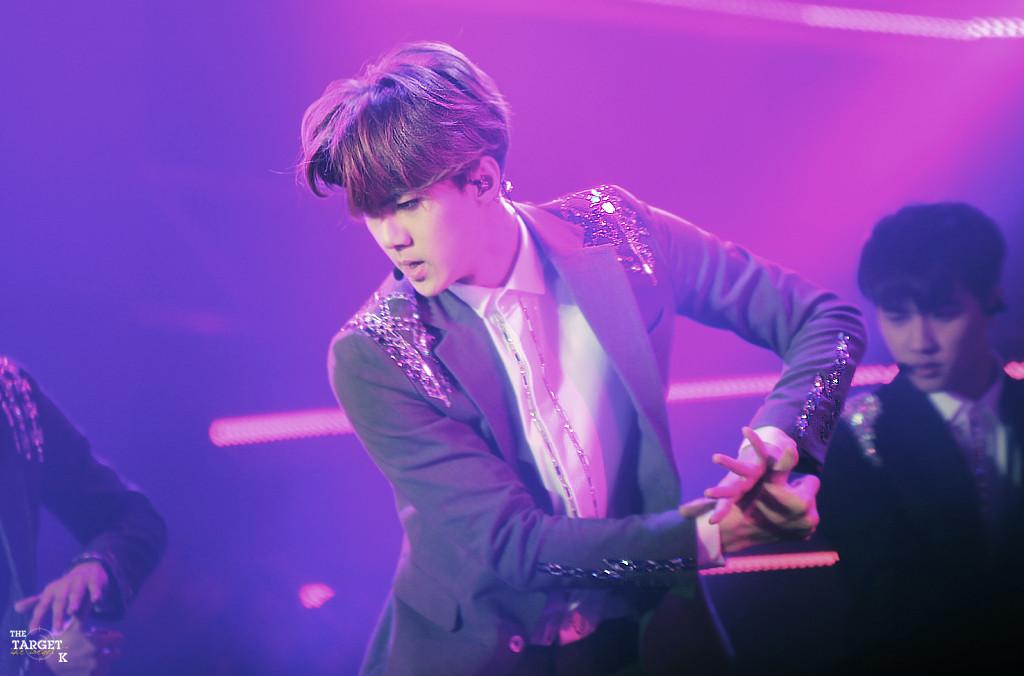 knockknock0408's tweet photo. [HQ] 141109 SEHUN cr.the target k
http://t.co/V9S5Z0QO2I http://t.co/2O7ftV3Doe