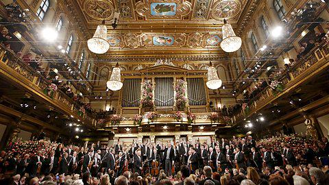 Happy New Year everyone. Who enjoyed the #newyearconcert from Vienna bbc.co.uk/programmes/b00…