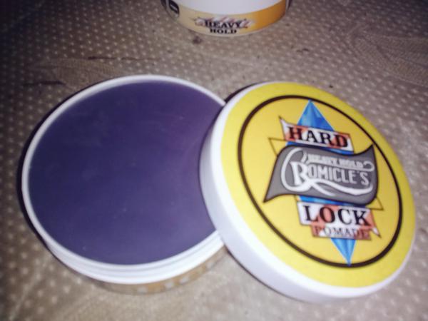 Cromicles Pomade "HeavyHold" just 60k. CP : 083808307120 / 22D82B37. Grab it fast