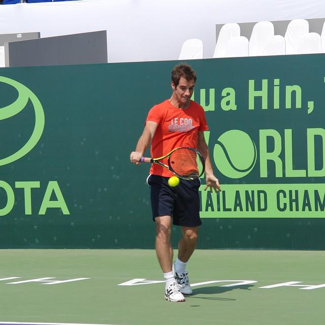 DEEBEEARR's tweet photo. @richardgasquet1 practice today! Photo via @DANILOPIZZORNO on IG http://t.co/ZOk9kstX6M #Gasquet #Allez #BestBackhand http://t.co/KLnzOaJuGT