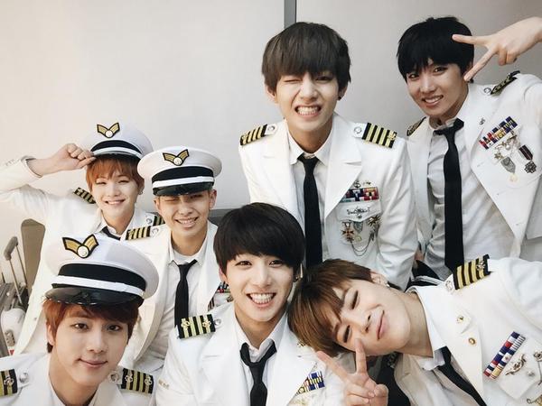 vmonbiased's tweet photo. Win or lose, Jimin still got no jams. Lol. Thank you ARMYs! We all worked hard! :) #ILoveBTS http://t.co/Hm7AzSdnDS