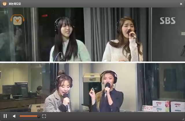 mamamoosolar's tweet photo. "mamamoodaily: #Mamamoo (#마마무) screenshots of A Real Lady (Swings Cover) performance on SBS K.Will's Youngstreet http://t.co/w8MCcZoO6B"