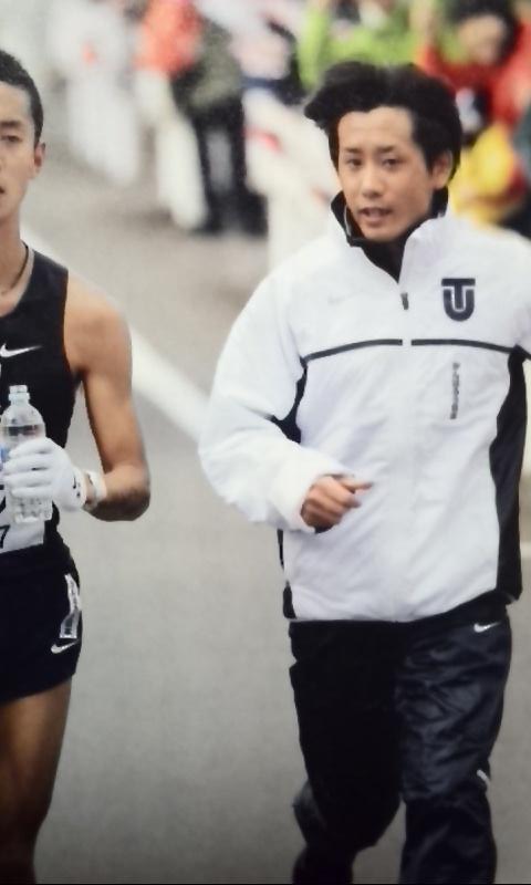 箱根駅伝 東洋大の酒井監督がイケメンな上に選手にとばす檄がドsすぎると話題に Togetter 箱根駅伝 東洋大の酒井監督がイケメンな上に選手にとばす檄がドsすぎると話題に Togetter