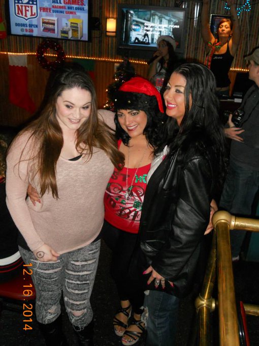 From @SardosBar @NickiHunter @oggoddessxxx @ItsTessaLane much fun xoxo http://t.co/xWG8S21KEq<a class="tags" target="_blank" title="On Twitter" href="/?out=eyJ0eXAiOiJKV1QiLCJhbGciOiJIUzUxMiJ9.eyJpYXQiOjE3MjMwNDEzMDIsImlzcyI6InR3cG9ybnN0YXJzLmNvbSIsIm5iZiI6MTcyMzA0MTMwMiwiZXhwIjoxNzU0NTc3MzAyLCJyZWRpcmVjdF91cmwiOiJodHRwczovL3R3aXR0ZXIuY29tL1NhcmRvc0JhciJ9.akI5RF8tAdUjItzc3X3icIdysqssKGV2OlXwPN1cTNq1ZP41icW4PyzKJOtudOG59XCuq7Aj1eSxSPweRZKPfA">@SardosBar</a><a class="tags" href="/tag/nickihunter">@nickihunter</a><a class="tags" target="_blank" title="On Twitter" href="/?out=eyJ0eXAiOiJKV1QiLCJhbGciOiJIUzUxMiJ9.eyJpYXQiOjE3MjMwNDEzMDIsImlzcyI6InR3cG9ybnN0YXJzLmNvbSIsIm5iZiI6MTcyMzA0MTMwMiwiZXhwIjoxNzU0NTc3MzAyLCJyZWRpcmVjdF91cmwiOiJodHRwczovL3R3aXR0ZXIuY29tL29nZ29kZGVzc3h4eCJ9.m-R2J56VGJuYUG_NNen6ofTFGWfWIE1tpHyVozCtI4GDqQFNreD54kmkNHJ6zif_NQJFsSDC7CaF7UU1s8muuw">@oggoddessxxx</a><a class="tags" href="/tag/itstessalane">@itstessalane</a><a href="/tag/sundayfunday"class="tags"><span>#sundayfunday</span></a>