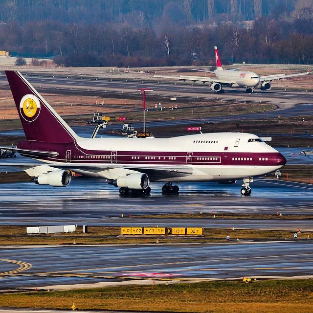 MEGAPLANE's tweet photo. MEGA TEAM FAVORITE PIC. Deicing #boeing #b747 #b747sp #VPBAT #swiss #airplane #aircraft #aircraftonly #plane #zrh... http://t.co/m2abwsi9vJ
