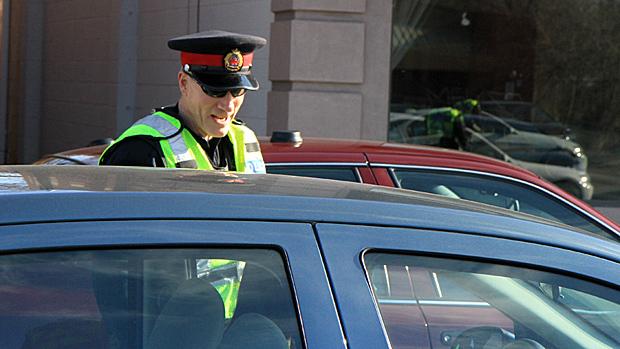 CBCHamilton's tweet photo. 44,000 holiday @HamiltonPolice RIDE checks snag 30 impaired drivers http://t.co/hL3y1NHE3v #HamOnt @MADDOnline http://t.co/X2rGpHlCyk