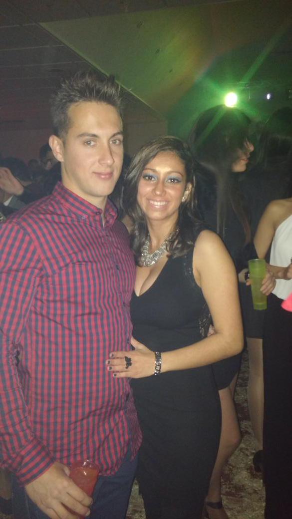 riki91alk's tweet photo. Con mi @milagrosmb96 el dia de nochevieja!! Tkk http://t.co/BGCsACHm0Z