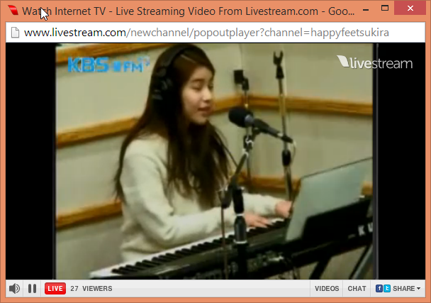 mamamoosolar's tweet photo. "mamamoodaily: Solar (#마마무) performing Love is You on Sukira. #Mamamoo #마마무 http://t.co/40h2f2mOyz"