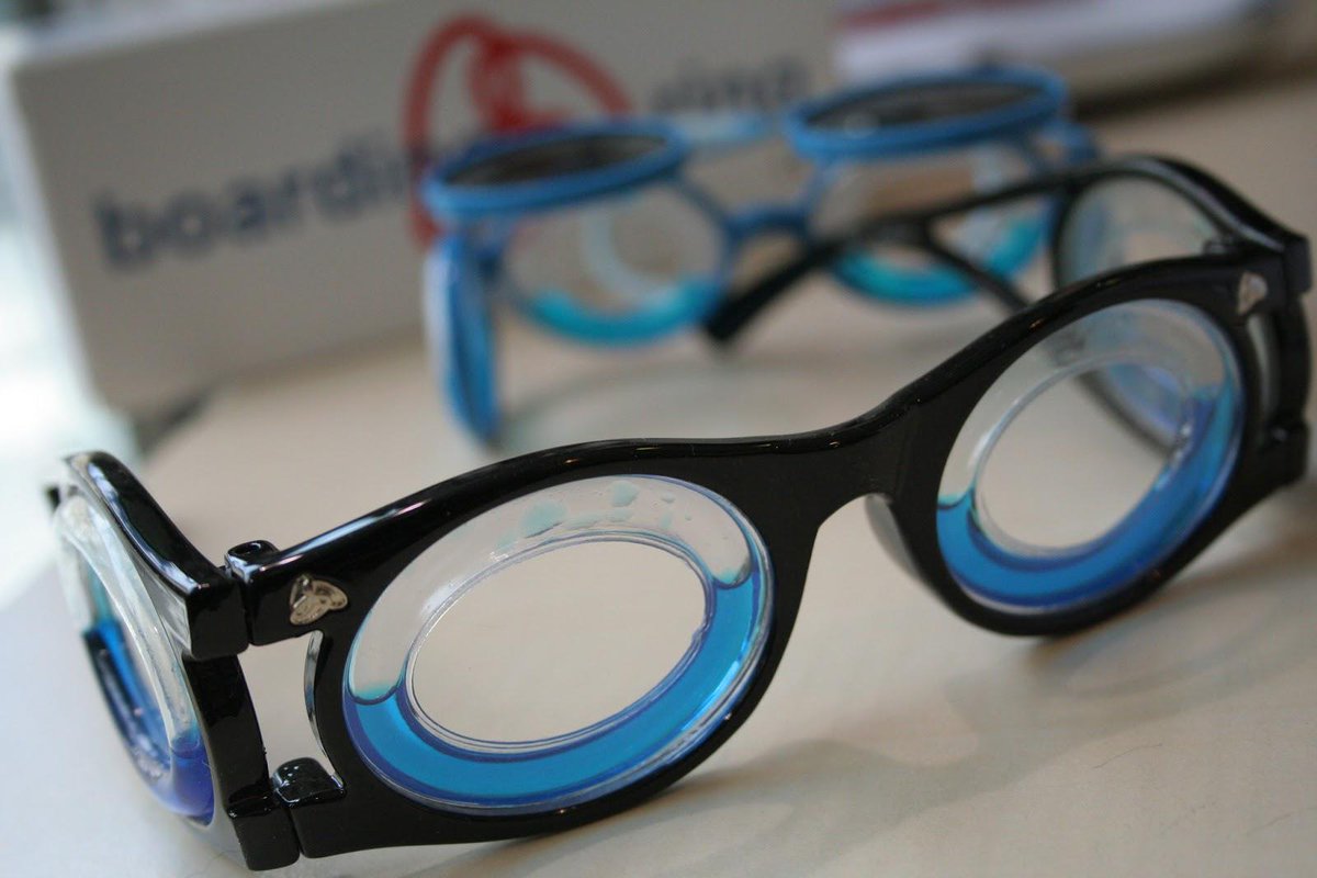 cabinetmessidor's tweet photo. Connaissez-vous le #BoardingRing, cette paire de lunette conçue pour prévenir le #maldemer http://t.co/MhsLVXQEGn
