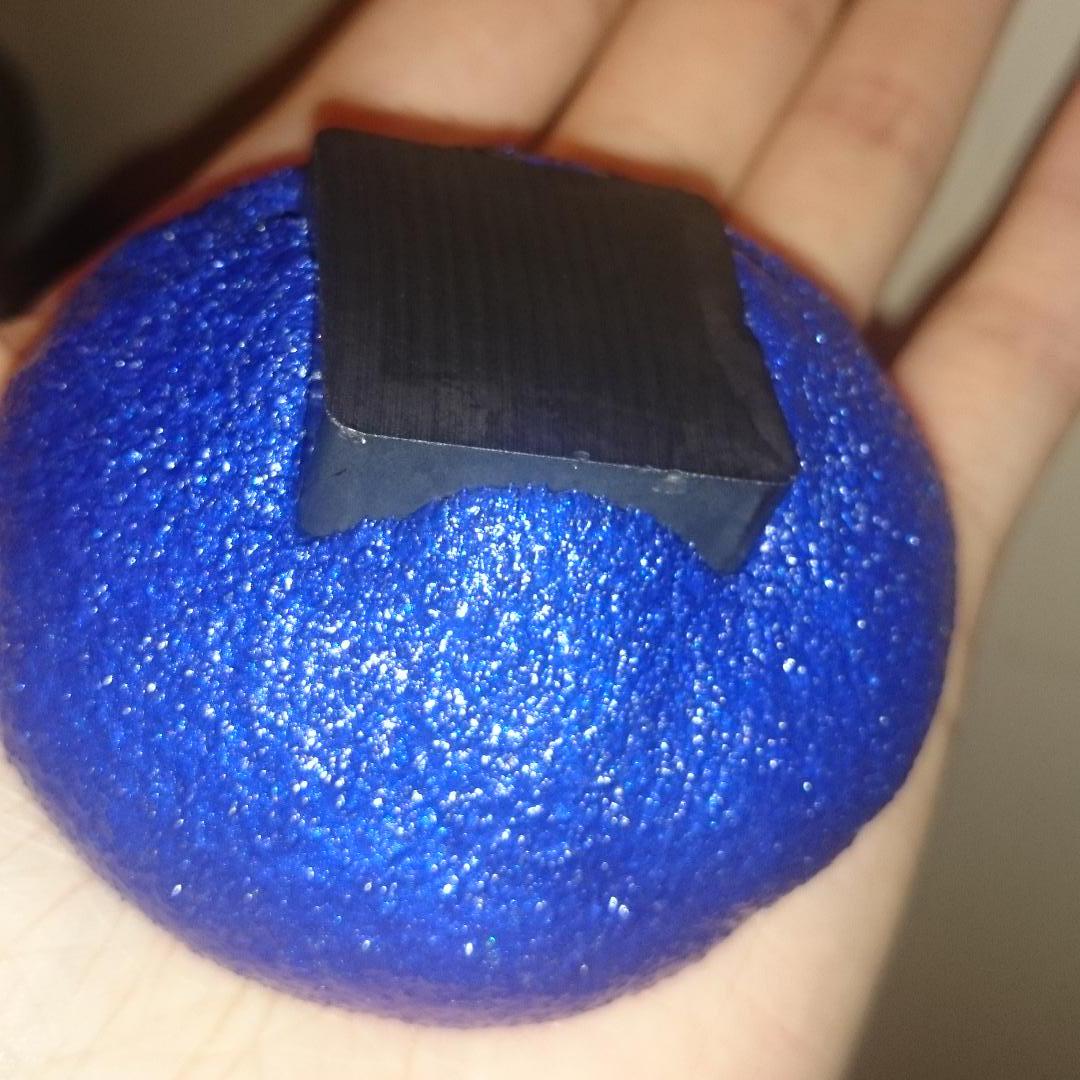 DaveChaos's tweet photo. This stuff is weird #SmartPutty http://t.co/Q4CnlrfXDm