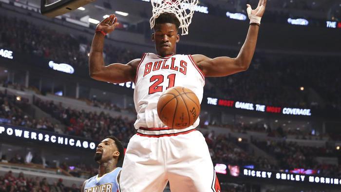 SLAMonline's tweet photo. Jimmy Butler Finishes Alley-Oop From Derrick Rose (VIDEO) http://t.co/wFsVNddX0y http://t.co/FXBk6iuLWp