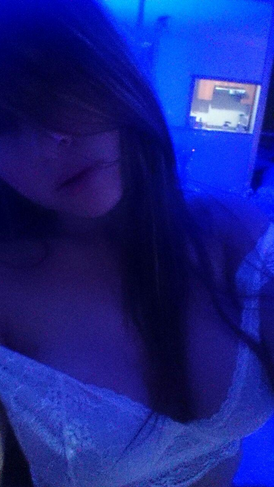 xGoddessMaux's tweet photo. My day ended as a boring one!
#GoddessMau #HotMistress http://t.co/6G3Zl8vjkE
