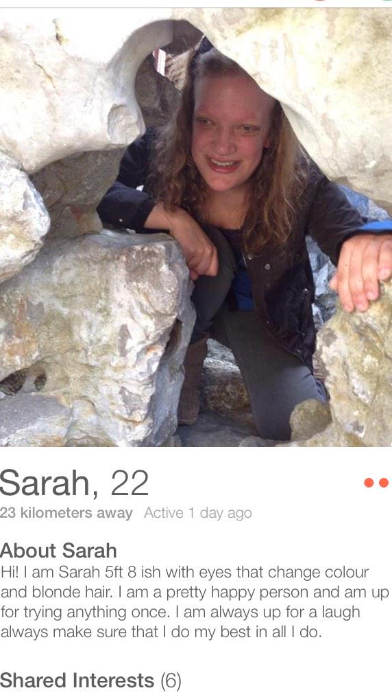 AlexHayofficial's tweet photo. The awkward moment when you get matched in tinder with golems sister #cheekyfridaywank http://t.co/hP6HDBW5NC
