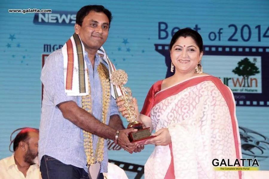 directrnkrishna's tweet photo. At V4Awards - 2014 #Chennai 
The Best Director Award for #Nedunchalai :)
with #KushbooSundar #KamarajarArangam http://t.co/otUIDkallF