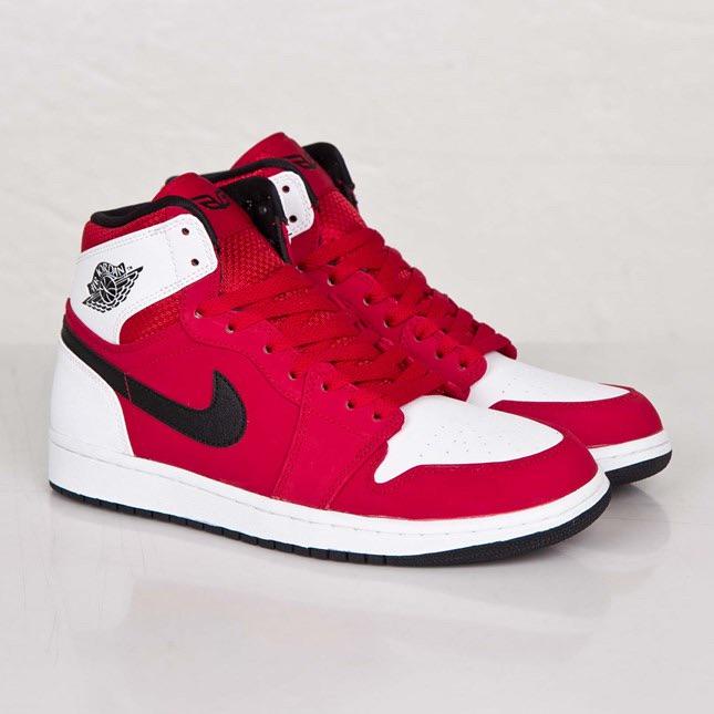 J23app's tweet photo. “Blake Griffin” Jordan 1 Retro High available at @Sneakersnstuff -> http://t.co/vgk5FoOfTj http://t.co/jZ41WlcmtL