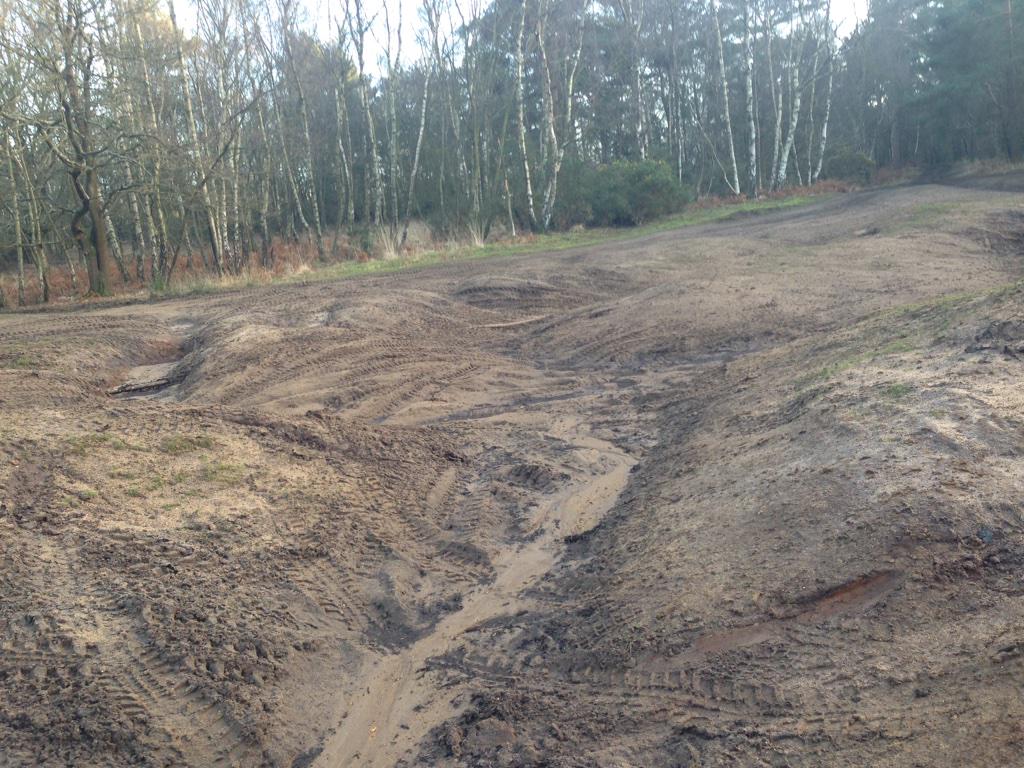 Bootedbabes's tweet photo. Found a new muddy location. Who wants to get muddy ?? #muddyadventure #muddyboots #getstuckin #4x4 #filthyboots http://t.co/QGsWLHEdyb