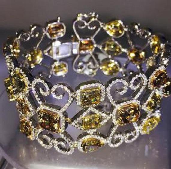 dtcincla's tweet photo. http://t.co/1OLmqcP5ht

For more DIAMOND options, please visit our website at http://t.co/z55wFoISy4 http://t.co/BmkiCfCIHD