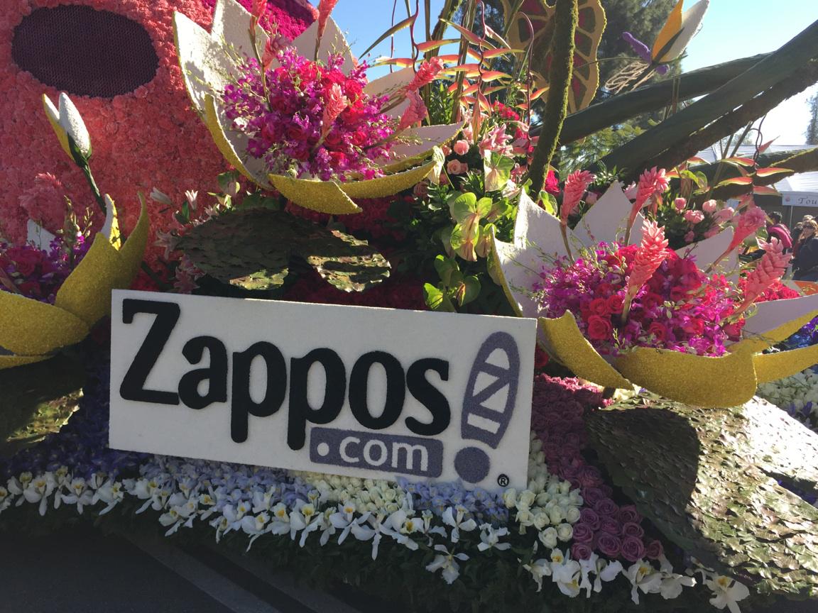 Capribthomas's tweet photo. I love this company! what a blessing how awesome @zappos @RoseParade #servingasmile #lily http://t.co/f9fWfNmpMD http://t.co/uT2m5Qi5eq