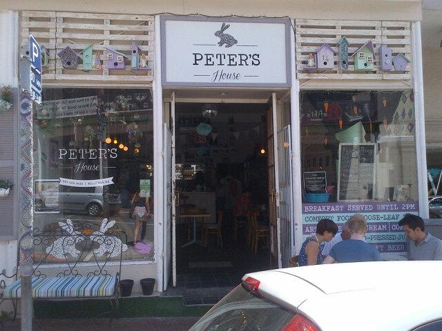 clairelumpy's tweet photo. "Peter, I just can't love you the way that you need me to." @DesmondandTutus http://t.co/eG4xy2ZIzw