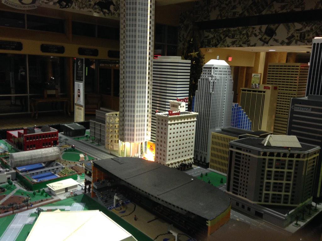cockyblackguy's tweet image. Downtown #LegoEdition