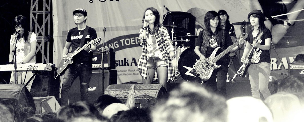 Jennifer GTH tweet media