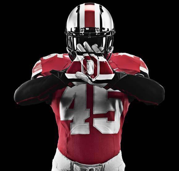MotiveSuccess's tweet photo. Who will win the #CollegeFootballPlayoff ?
Retweet for #Oregon
Favorite for #OhioState http://t.co/wfugKKgEJ8
