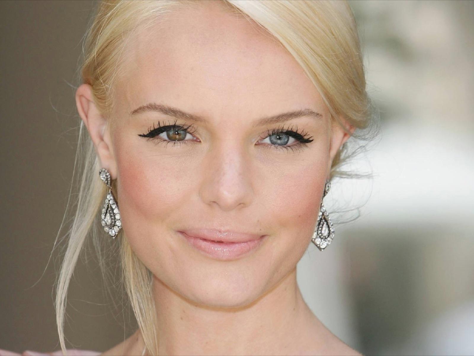 Happy 32nd birthday to the lovely Kate Bosworth today! 