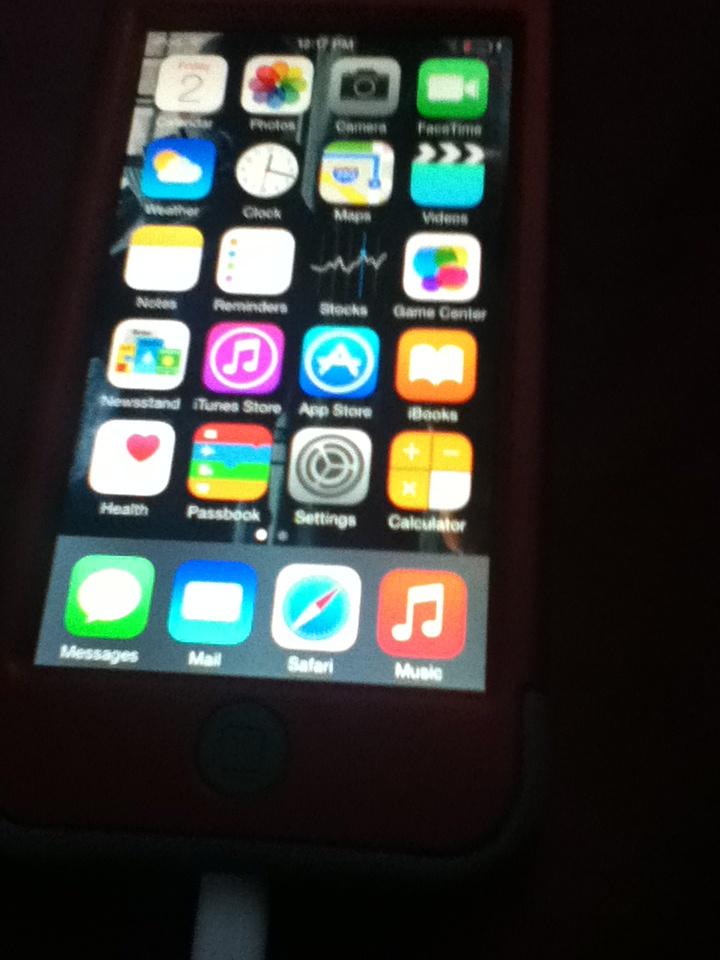 RedkingRED's tweet image. I got the new ipod touch