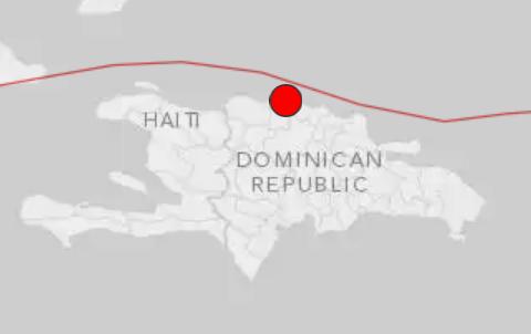 TemporadaCiclon's tweet photo. @DefensaCivilRD El primer sismo del año 4.7gRD se sintió fuerte en Puerto Plata, Santiago, Mao, La Vega y Moca. http://t.co/uZRSLHhNRT”