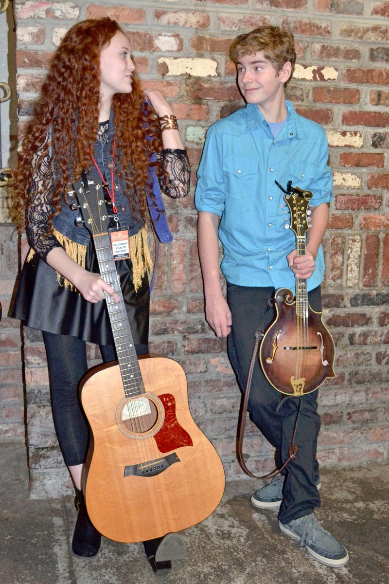 Atlanta's Peach Drop tweet media