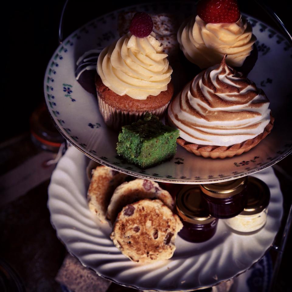 September #Competition Time! #westbridgford #nottingham our RT to #Win is back RT this to win #AfternoonTea for 4 GO!