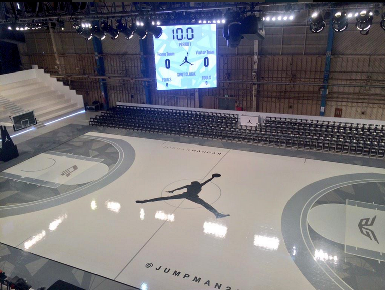TheCircuit's tweet photo. Follow for updates from the Take Flight Challenge  ---> RT @sheilamikailli Hello, Los Angeles. @Jumpman23 http://t.co/kHs1YAveoS
