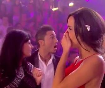 Kaabanaa's tweet photo. #JaiVotéAymeila juste pour revoir le totem refaire cette tête 😂😂 http://t.co/1AkmPUTah2