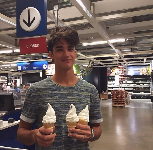 she made me buy her ice cream