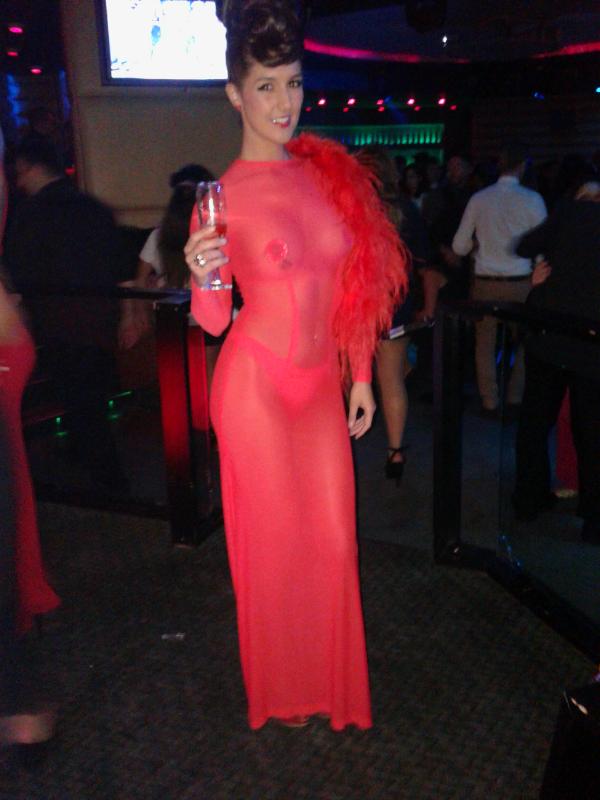 Rocio_Coronada's tweet photo. FELIZ 2015!!! @AbrilSevilla http://t.co/FJNosTqdel