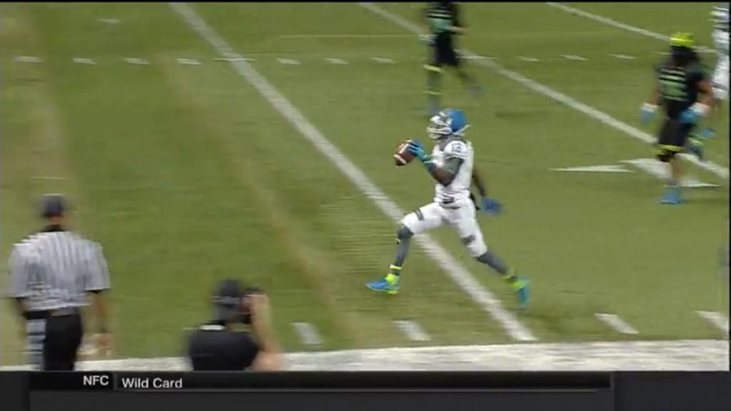 RPMSports18's tweet photo. Daylon Charlot from Patterson muffed a punt and returned it for a TD.... Alright then. #UAALLAMERICA http://t.co/sDGSfeV7mc
