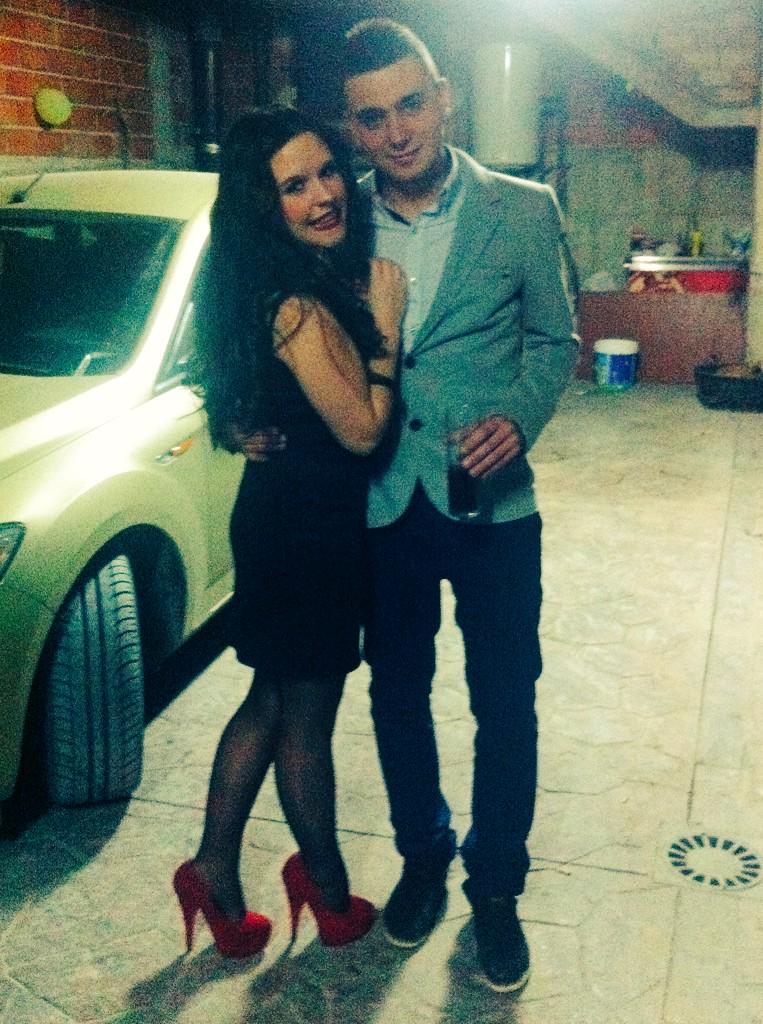 celia0508's tweet photo. La mejor entrada de año que pude tener y con las mejores personas!! 😊😊 http://t.co/lXwNmikxWJ