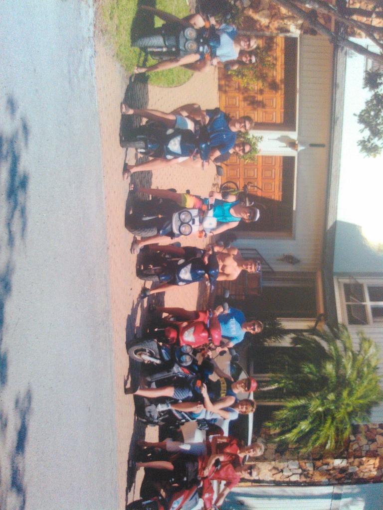 Lube_Ben's tweet photo. Take me back. #MildHogs. http://t.co/AqruuoDuUU