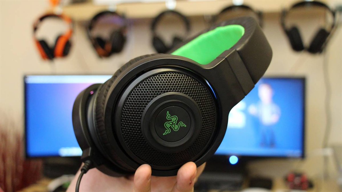 [GIVEAWAY]  WIN A RAZER KRAKEN HEADSET NOW! - Click here to ENTER the GIVEAWAY!: gleam.io/fb/XyT65 ReTweet #RT