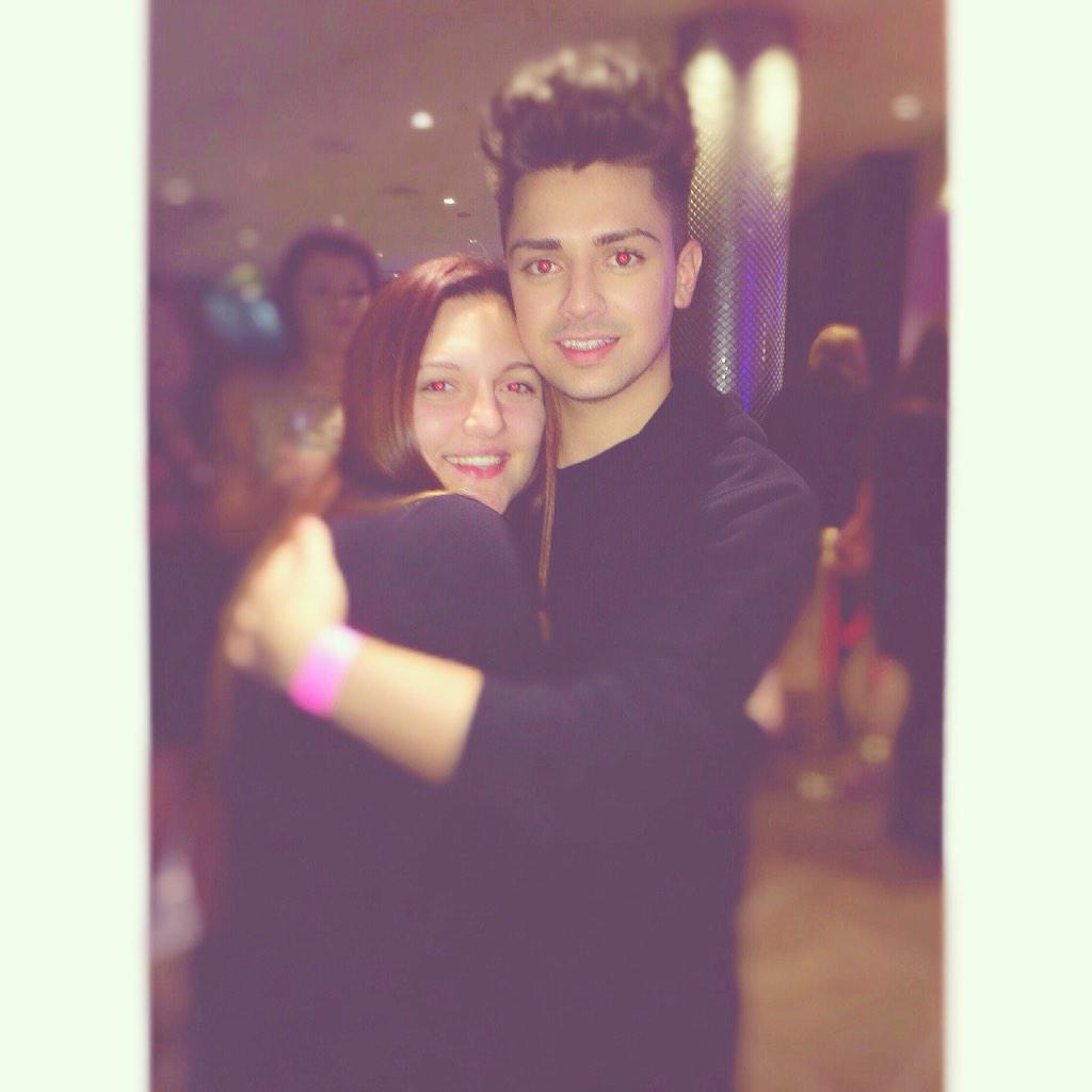 liblibdeluca's tweet photo. @JosephDevries im making myself sad, i miss you http://t.co/ulNsTZUmdn