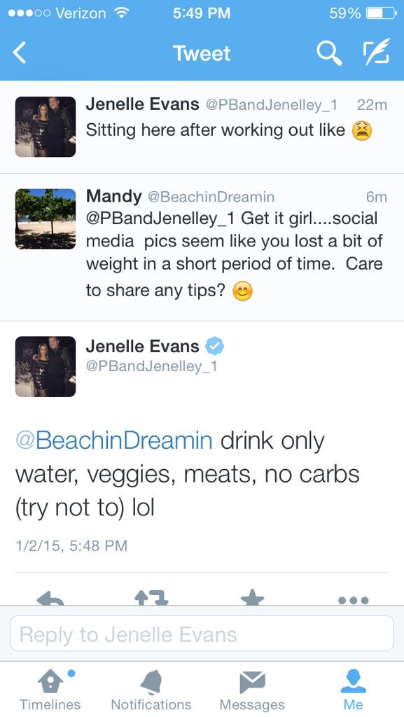TheUnforgiven84's tweet photo. Hahaha here she goes again! Does she even know what a carb is?! #nocarbflow #chipsandsodaribs @pbandjenelley_1 😂😂😂😂 http://t.co/8rM80EWaHk