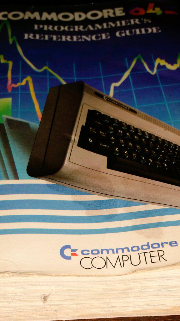 LudditeTechie's tweet image. Cleaning up basement & found this. As a young teen wore this book out!!! #Commodore64 #oldschool #AssemblyProgramming