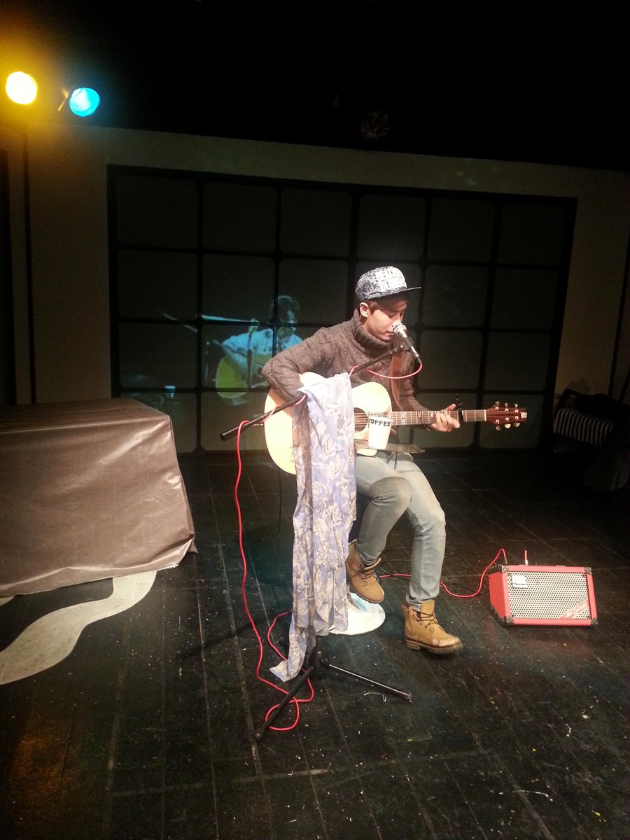 연극 alone 
76스튜디오  
연극   공연전  
연극한잔  
홍대   인기남   유빈의   공연 ~~