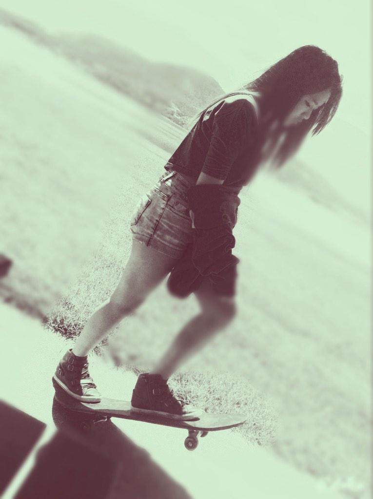 Alice_sandra2's tweet photo. Well, skateboard is my best��️ http://t.co/u8fMCzrNmP