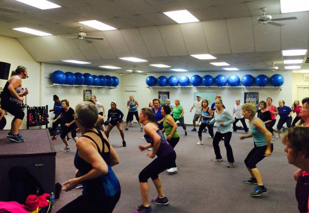 elee_jazzercise's tweet photo. #thenewjazzercise #workingit #lovemywork #sweat http://t.co/1hj1DuHwL1